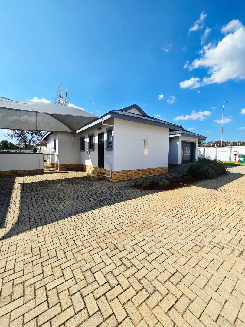 Commercial Property for Sale in Wilkoppies North West